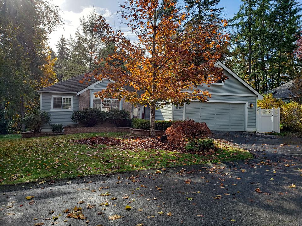 1st image of 2031 Marina Vista Ct NE