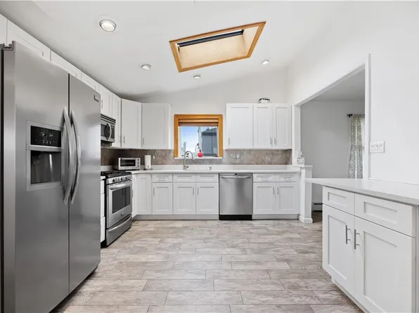 20 Lacon Ct, Brooklyn, NY 11229