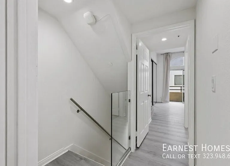 4310 Whitsett Ave #3 — Photo 10