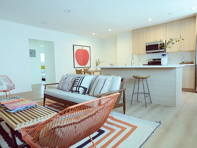 1016 N Crescent Heights Blvd #6 — Photo 2