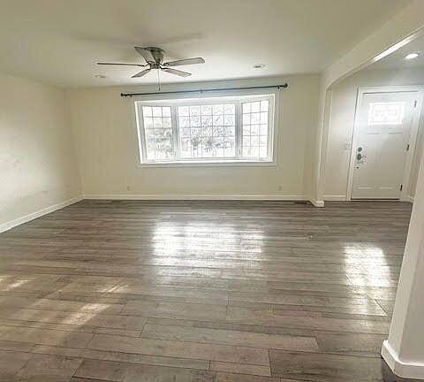 5th image of 141 Lake Terrace Dr