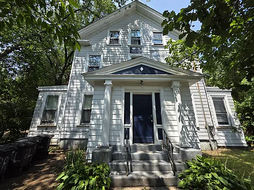 111 Bristol St Photo 1 111 Bristol St Photo 1