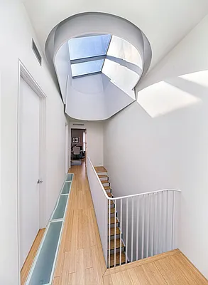 Rented by Isen & Company : Real Estate Advisors | media 14