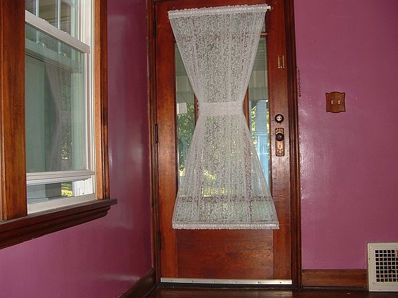 Beautiful original woodwoork. Energy Efficient windows.