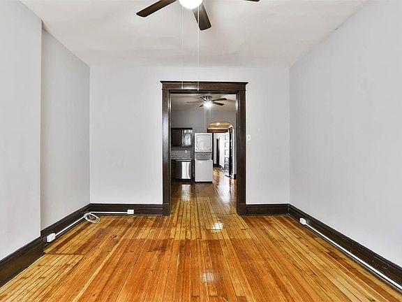 5th image of 1852 Russell Blvd