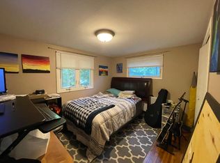 539 Maple Sq, Wayzata, MN 55391