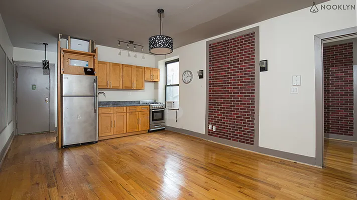 Rented by Nooklyn NYC LLC | media 7