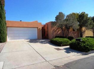 6008 Vista Campo Rd NE, Albuquerque, NM 87109
