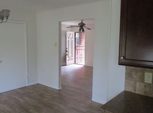 4610 Randwick Dr, Houston, TX 77092