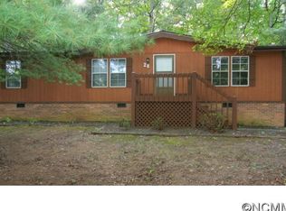 28 Woodscape Dr, Mills River, NC 28759