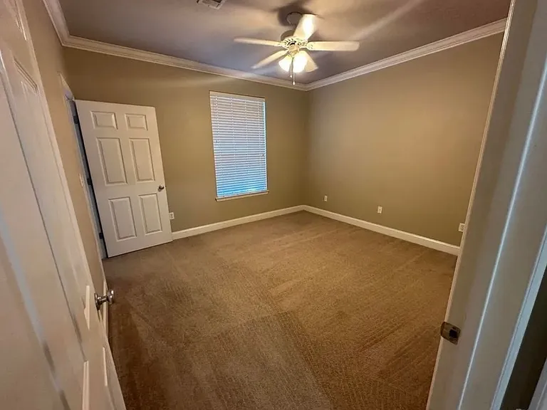 900 Dean Lee Dr #705 — Photo 10