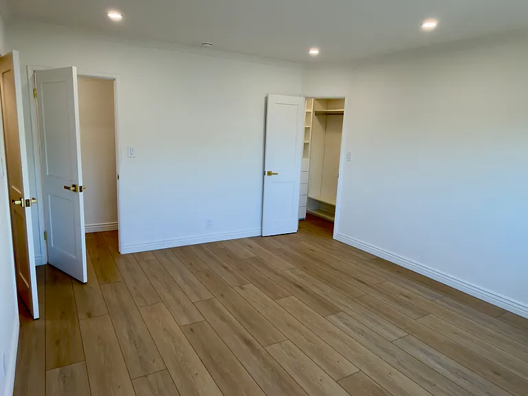 1317 N Brand Blvd #12 — Photo 5