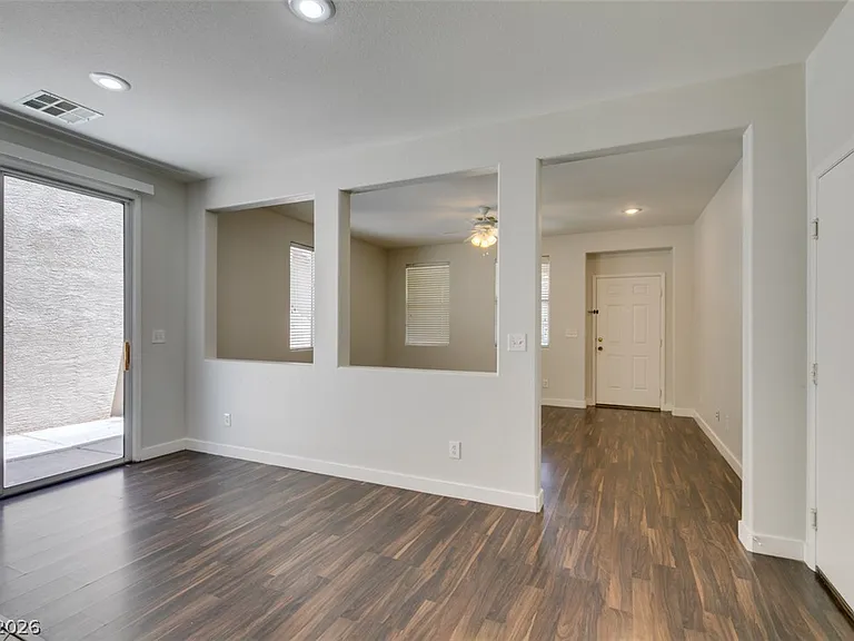 6779 Windingwood St — Photo 14