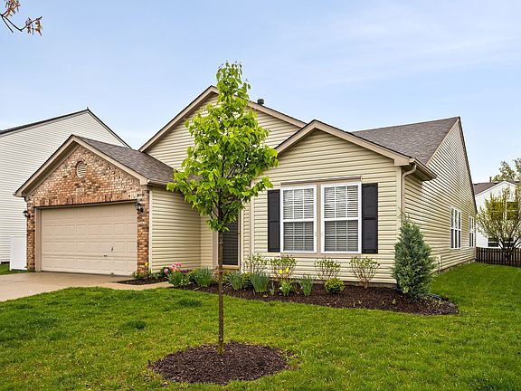 3rd image of 10218 Brushfield Ln
