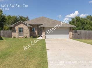 11401 SW 8th Cir, Yukon, OK 73099