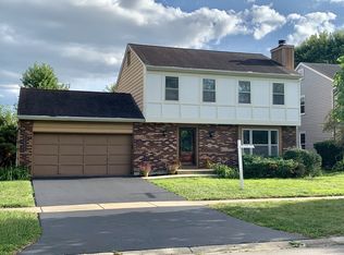 1509 Banbury Ave, St Charles, IL 60174