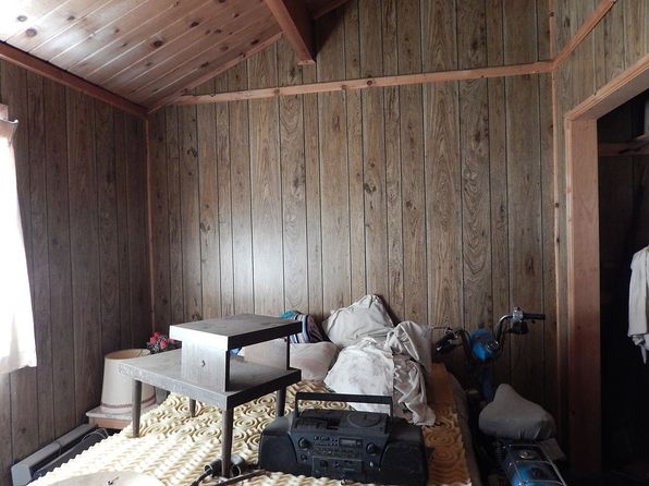 21978 Tower Heights Rd, Crestline, CA 92325
