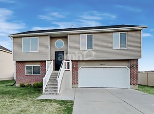 1697 W 600 N, Clinton, UT 84015