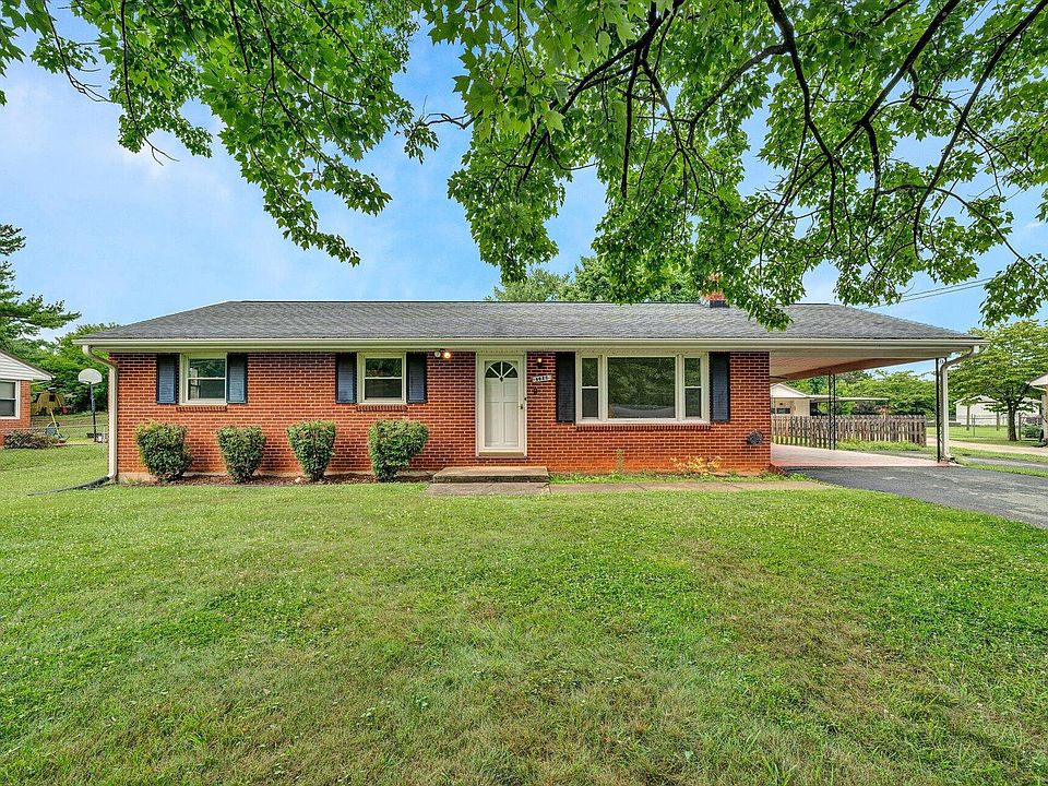 1st image of 1026 Woodhaven Dr