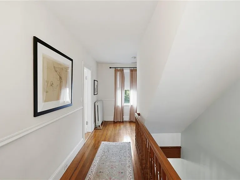 52 Berkeley Ave — Photo 27