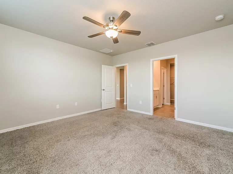 1142 Oak Valley Dr — Photo 10