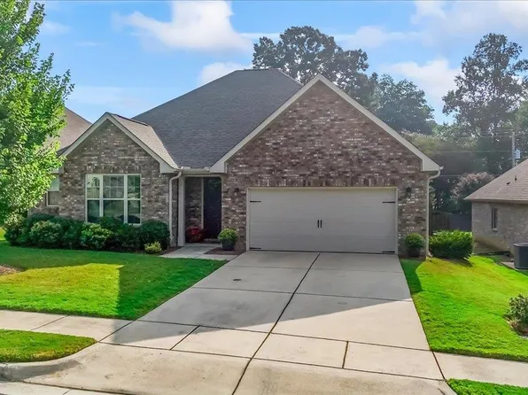 1474 Stonewater Dr NE, Cullman, AL 35055