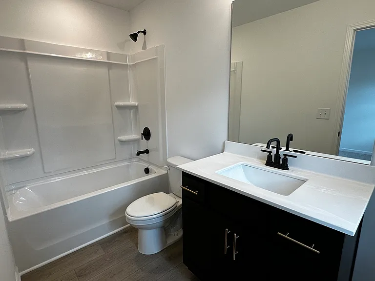 54 Mayfair St — Photo 31