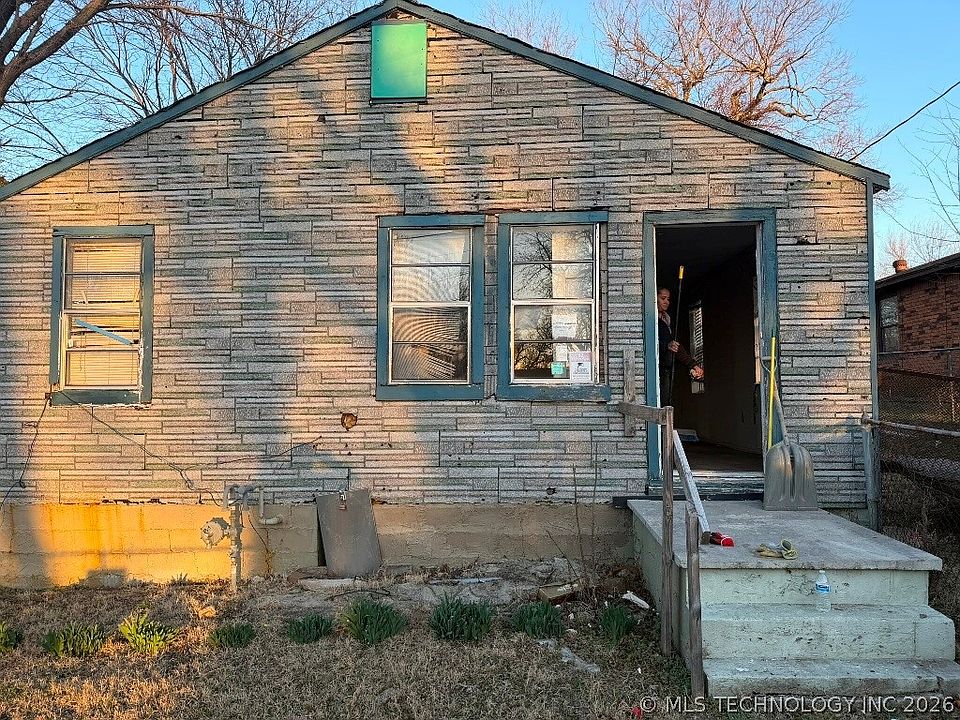 1st image of 4527 S Waco Ave