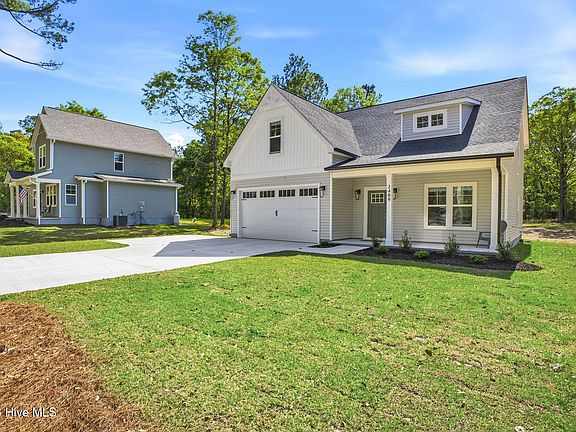 2nd image of 2409 Sunset Harbor Road SE