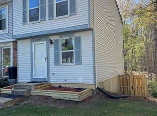 8719 Susquehanna St, Lorton, VA 22079
