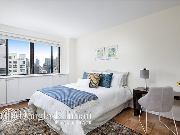 5th image of 203 E 72nd St APT 17A