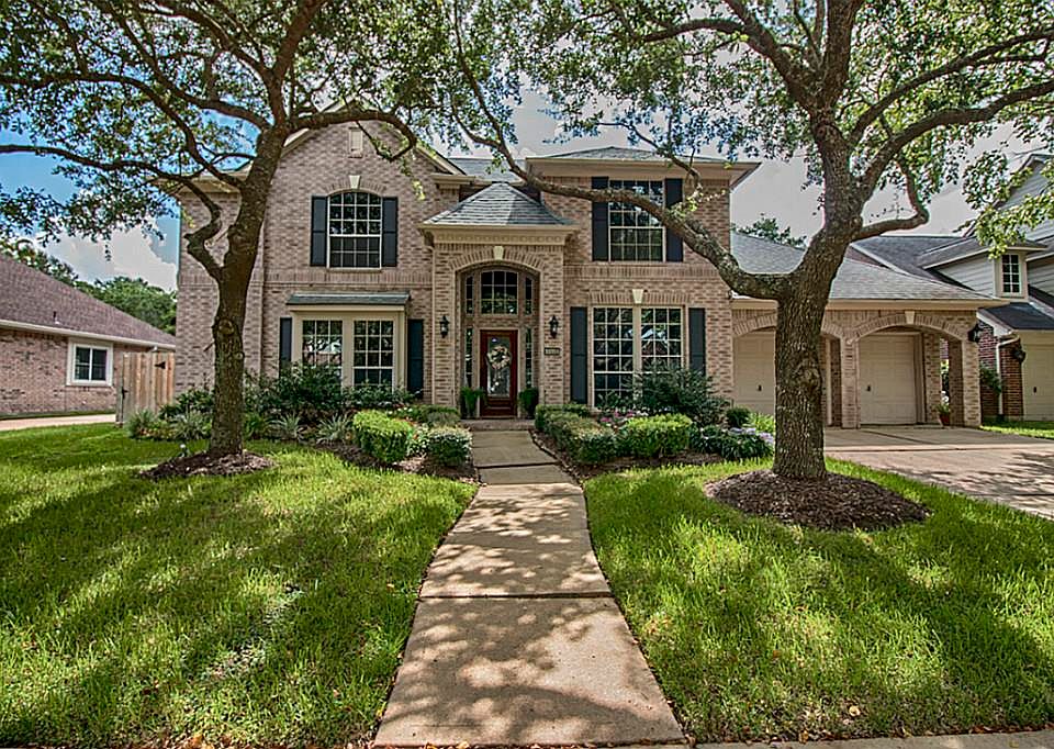 1st image of 16914 Cottonwood Way