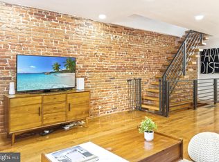 312 Manton St, Philadelphia, PA 19147
