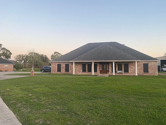 1st image of 1001 Debra Dr