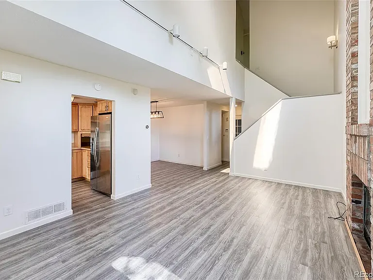 7684 S Cove Cir — Photo 5