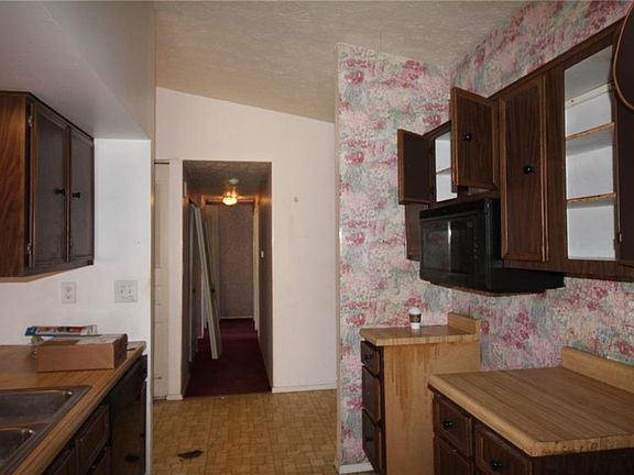 4th image of 6755 N Middleton Ct