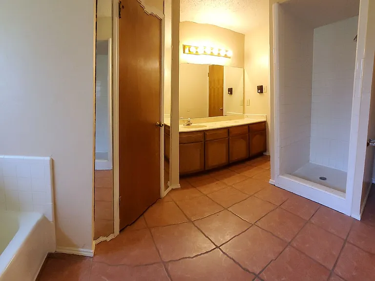 4200 Pyracantha Dr — Photo 13