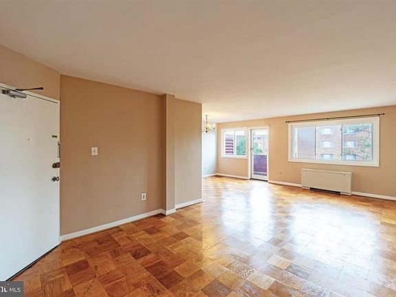 3rd image of 1830 Columbia Pike APT 505