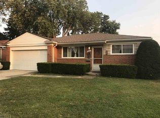 2342 Edwin Dr, Warren, MI 48092