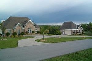 2nd image of 3 Summerhill Dr