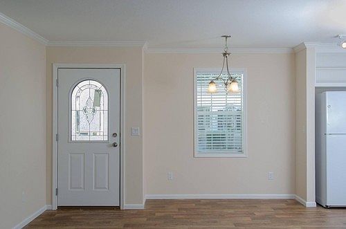 3rd image of 1661 Poppy Cir