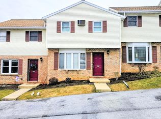 205 Riverview Dr, Ephrata, PA 17522