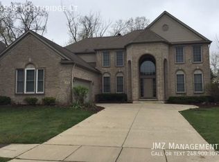 4538 Northridge Ct, West Bloomfield, MI 48323