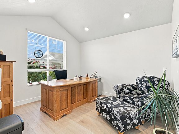 3rd image of 793 W 130 S Unit D