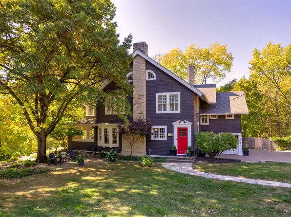 2908 Forest Dr, Des Moines, IA 50312