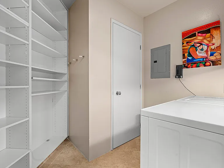 700 Front St #1308 — Photo 24