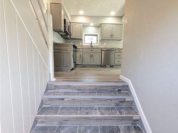 2nd image of 351 Essex Rd