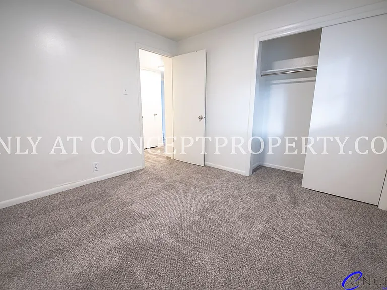 425 E 3rd Ave — Photo 88