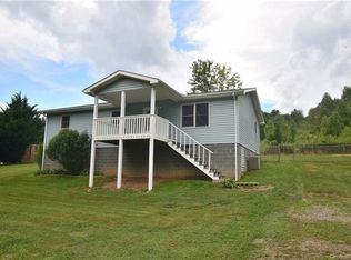62 Millard Cove Rd, Leicester, NC 28748