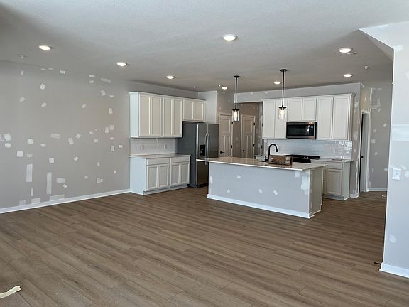 3rd image of 17977 Genoa Dr